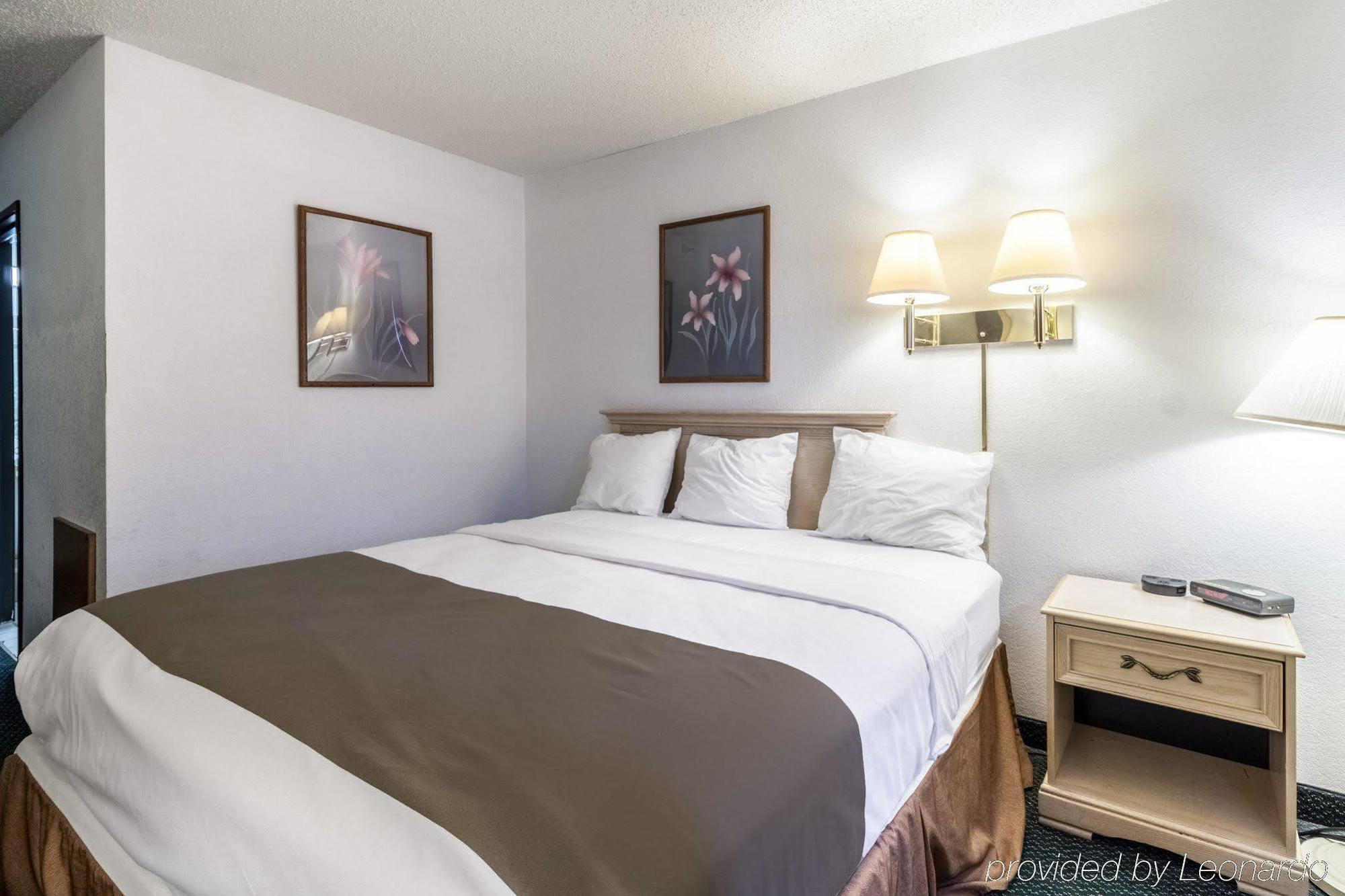 Harmony Inn New Ulm Bagian luar foto