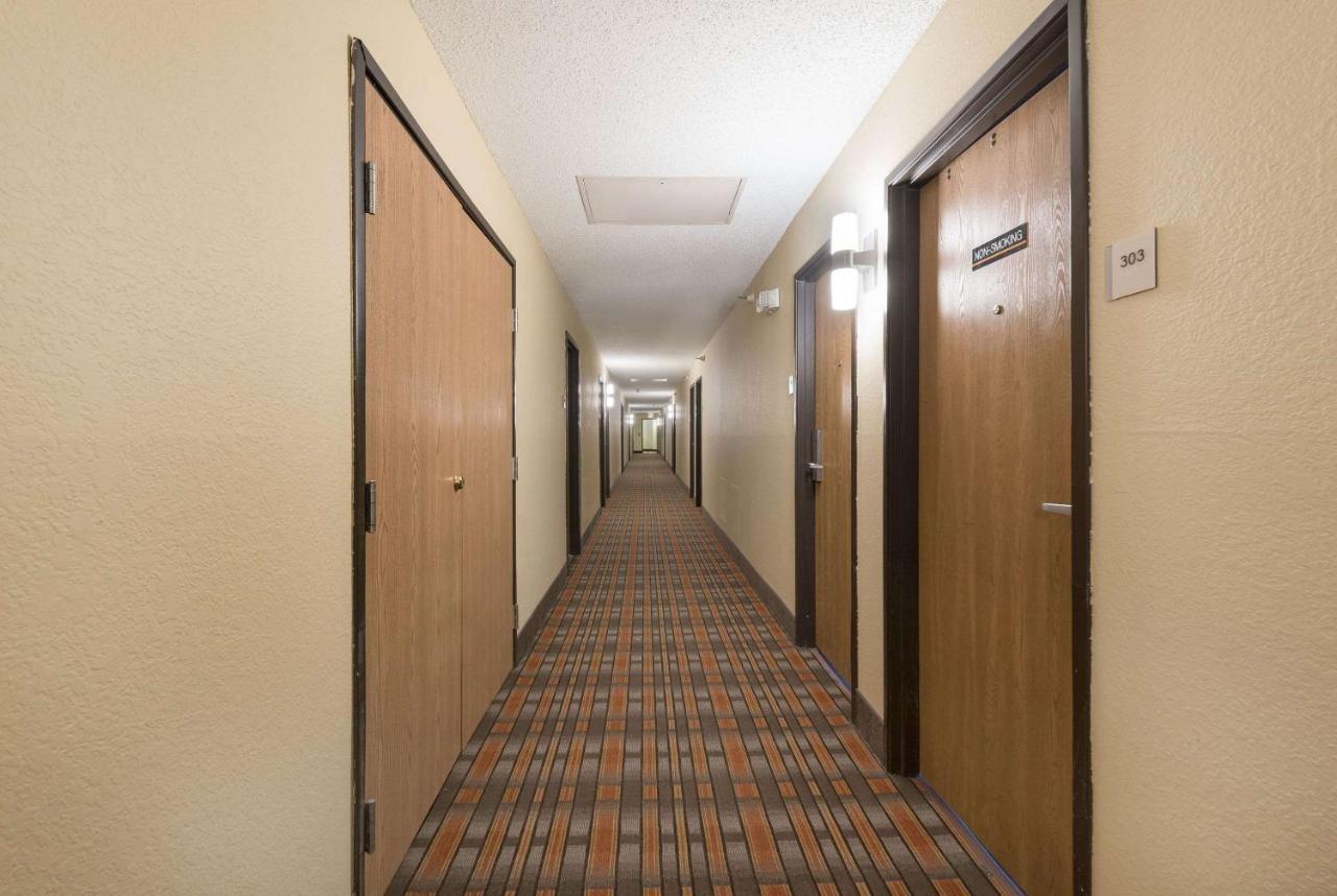 Harmony Inn New Ulm Bagian luar foto